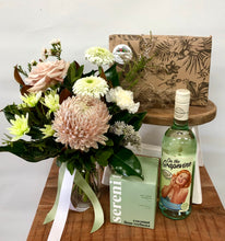 Load image into Gallery viewer, Posy Pamper Hamper